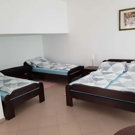 Sobe Emilija 3* Veliko Gradište