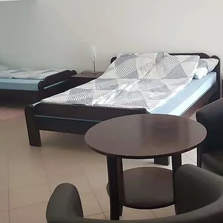 Sobe Emilija 招待所